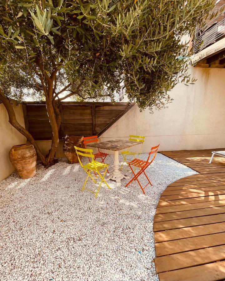 Cassis, le Grand Bleu, triplex vue mer, port plage 10mn à pieds Exterior foto