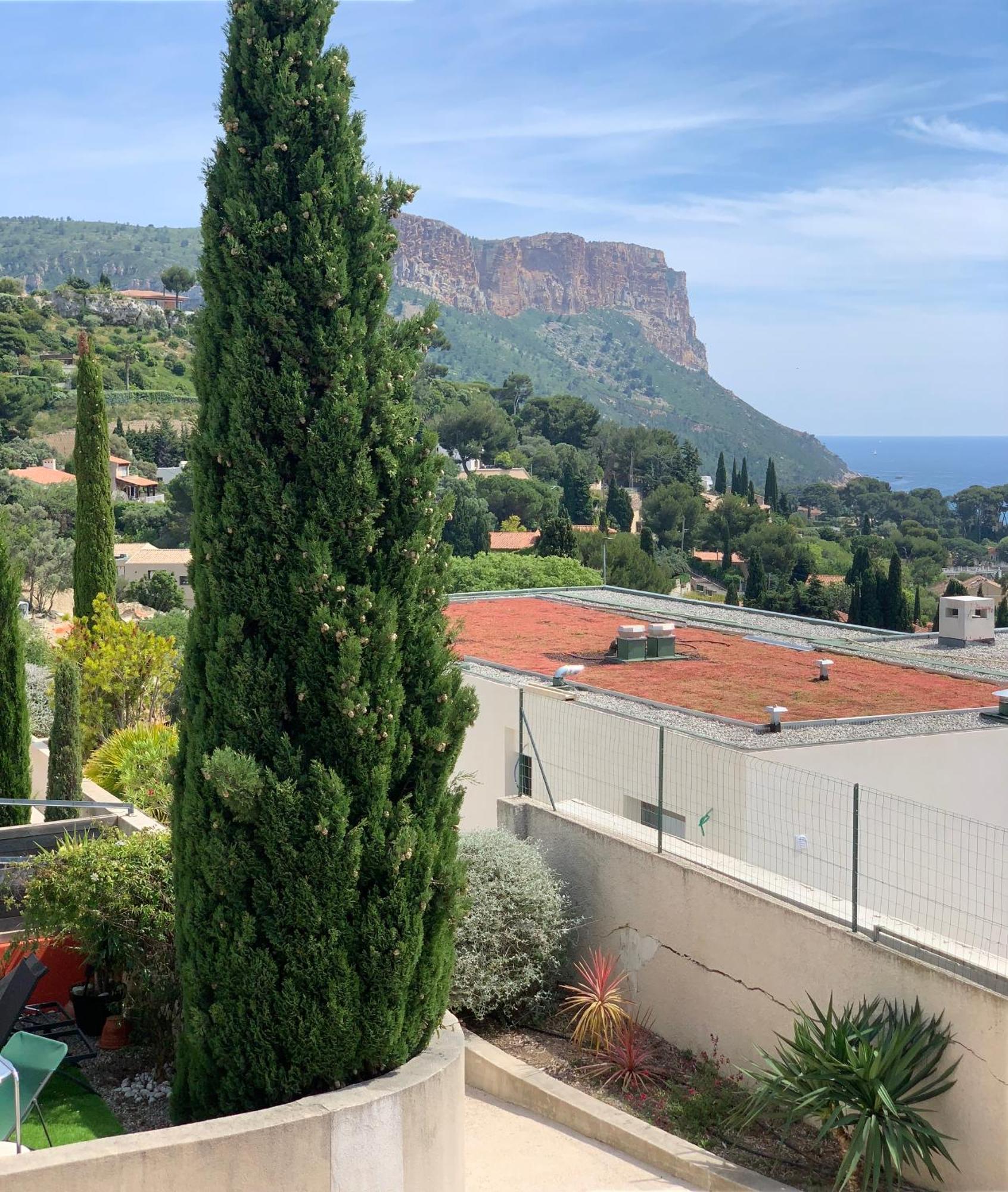 Cassis, le Grand Bleu, triplex vue mer, port plage 10mn à pieds Exterior foto