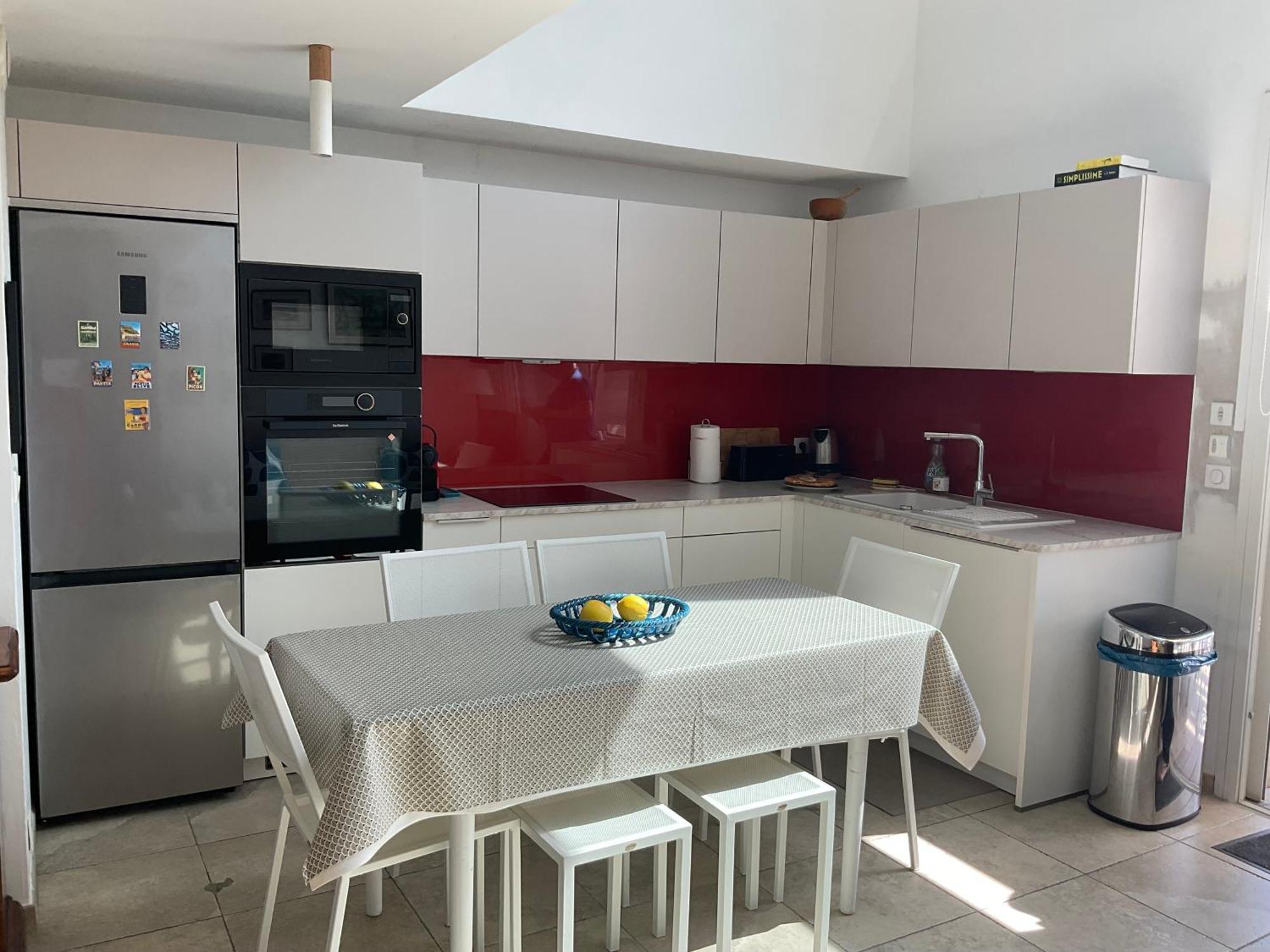 Cassis, le Grand Bleu, triplex vue mer, port plage 10mn à pieds Exterior foto